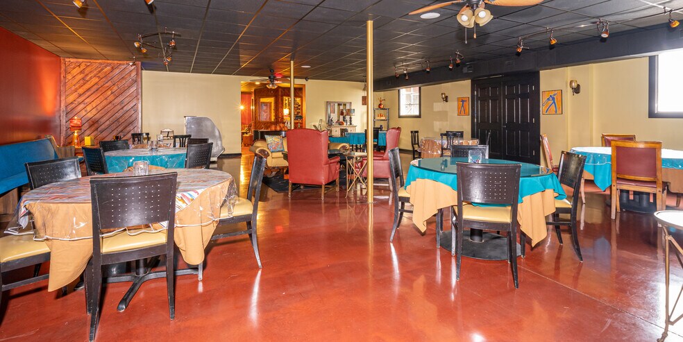 More Photos Of 106 Stoney Battery Rd, Troutville Restaurant For Sale