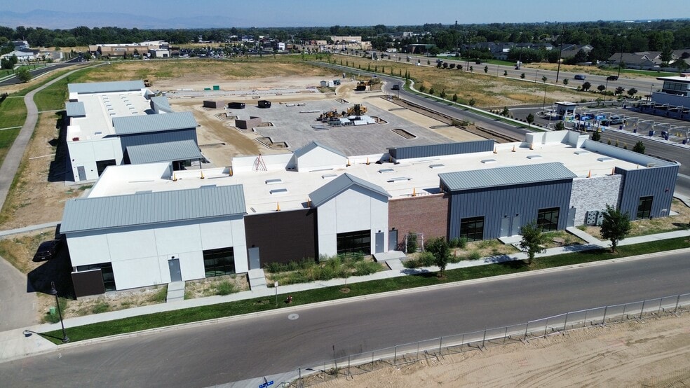 More Photos Of 12296 W Bounty Ln, Star Unknown For Lease