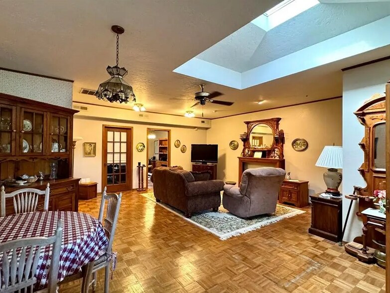 More Photos Of 506-508 W Chickasha Ave, Chickasha Office Residential For Sale