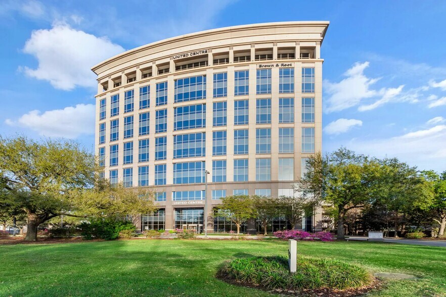 More Photos Of 4171 Essen Ln, Baton Rouge Office For Lease