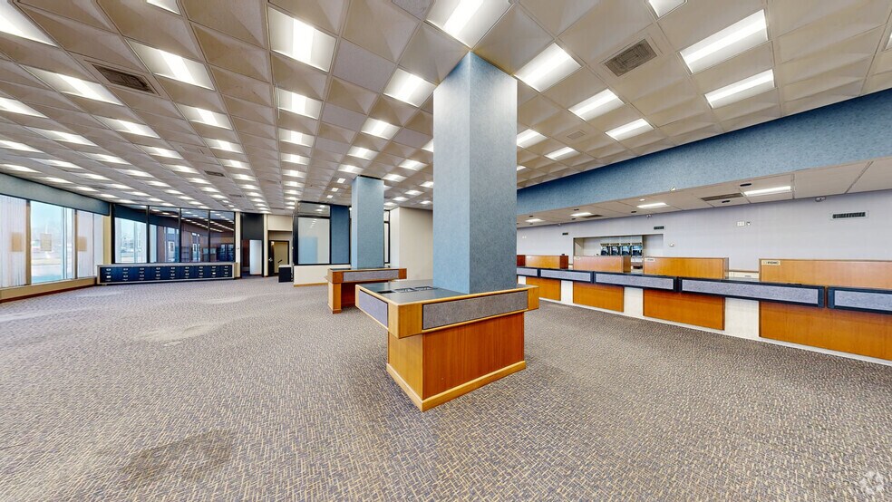 More Photos Of 4240 Blue Ridge Blvd, Kansas City Office For Lease