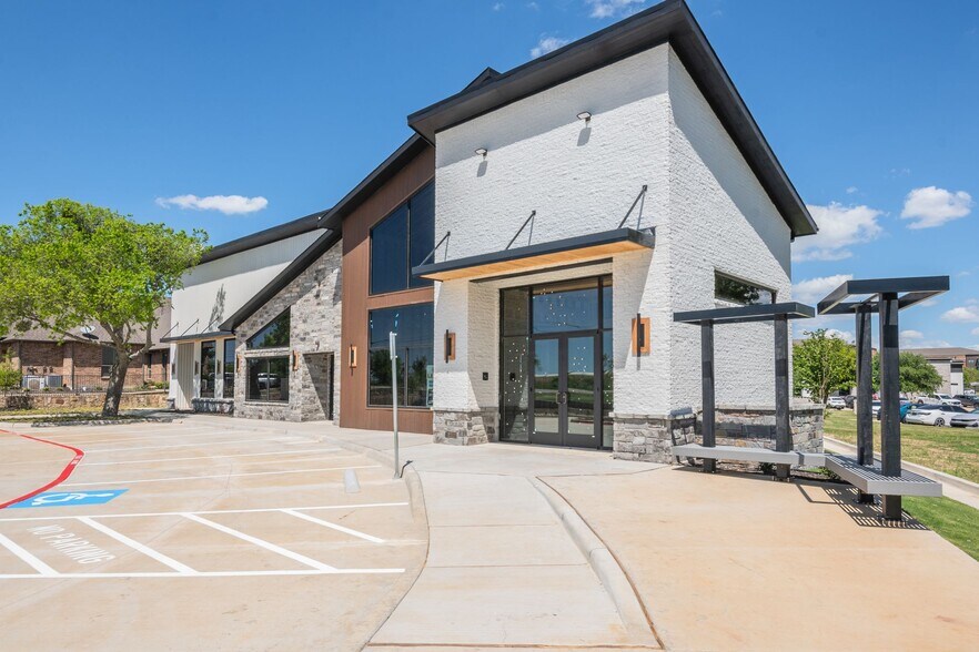 More Photos Of 120 Mitchell rd, Mansfield Medical For Lease