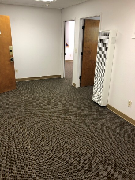 More Photos Of 561-563 Auto Center Dr, Watsonville Loft Creative Space For Lease