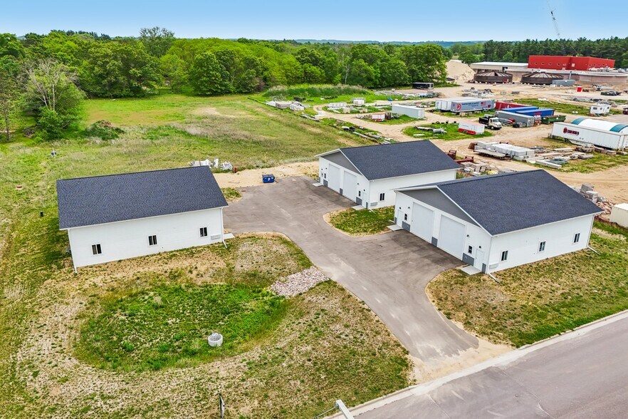 More Photos Of 407 Wengel dr, Reedsburg Light Manufacturing For Sale