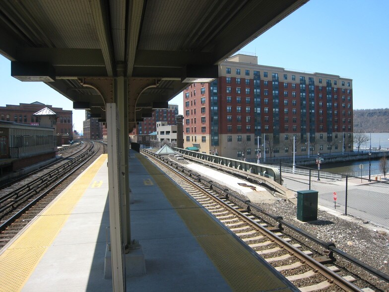 More Photos Of 1 Van Der Donck St, Yonkers Office For Lease