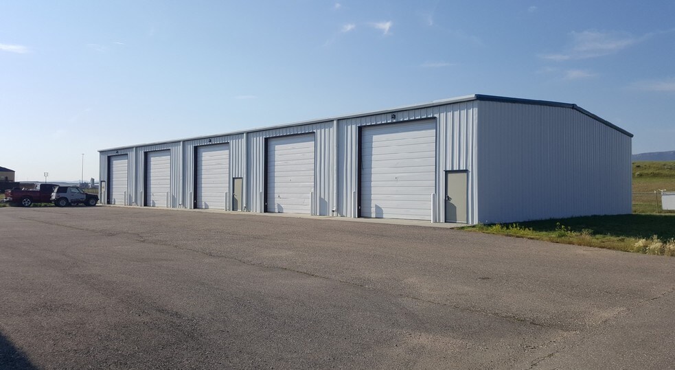 More Photos Of 6450 E Yellowstone Hwy, Evansville Warehouse For Lease