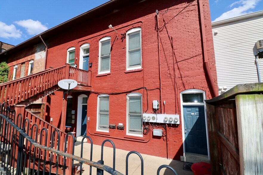 More Photos Of 1735 Central Ave, Dubuque General Retail For Sale