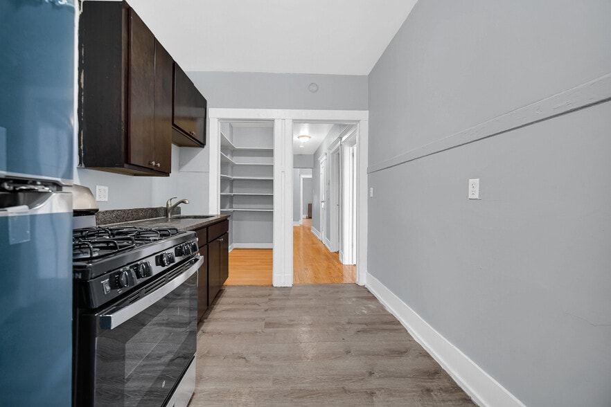 More Photos Of 4533-4547 S Calumet Ave, Chicago Apartments For Sale