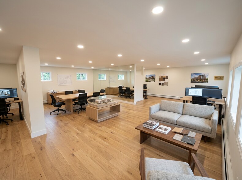 More Photos Of 32 Chichester Ave, Center Moriches Warehouse For Lease