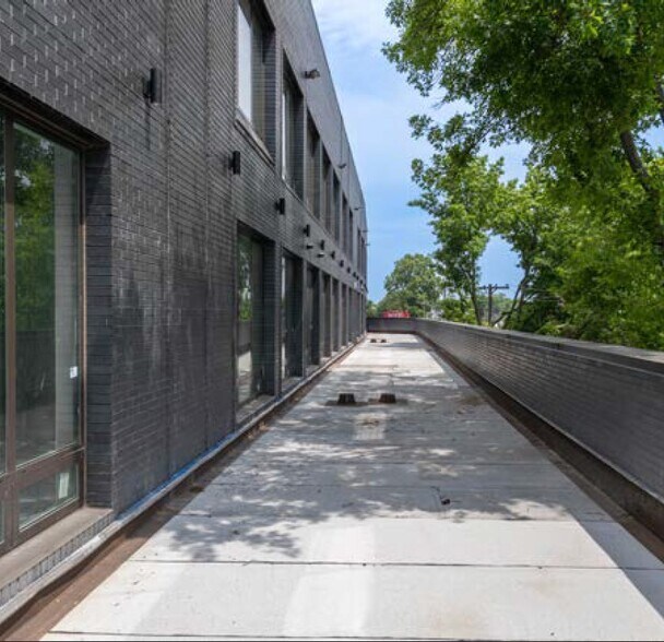 More Photos Of 222-25 Jamaica Ave, Jamaica Light Distribution For Lease