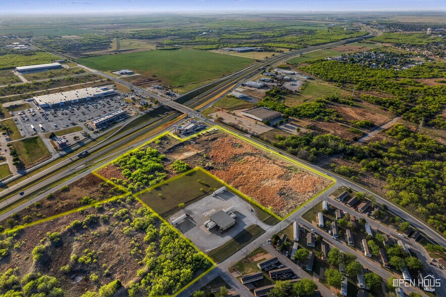 More Photos Of 2221 Airport Dr, Wichita Falls Land For Sale
