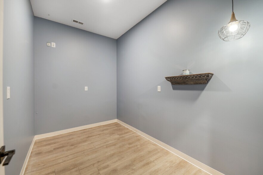 More Photos Of 364 Weaverville Rd, Asheville Medical For Sale