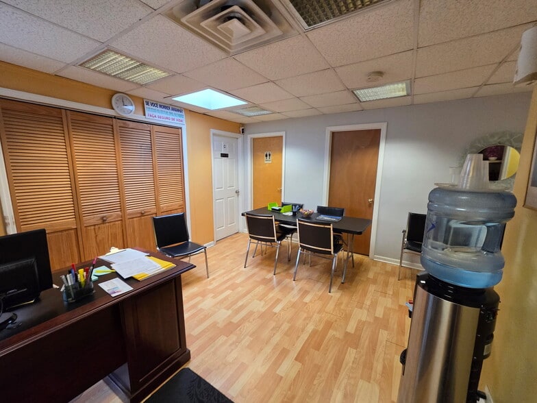 More Photos Of 257 Ferry St, Newark General Retail For Sale