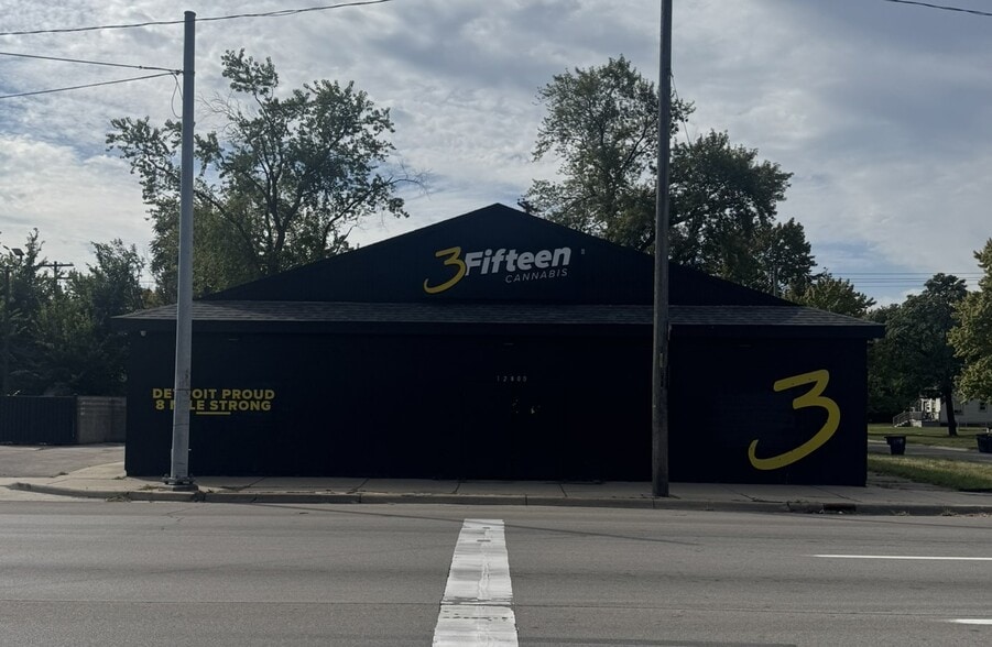 More Photos Of 12800 8 Mile Rd, Detroit Storefront For Sale