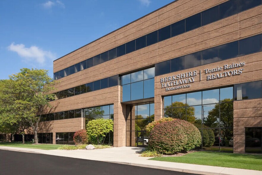 Primary Photo Of 1400 Abbot Rd, East Lansing Medical For Lease