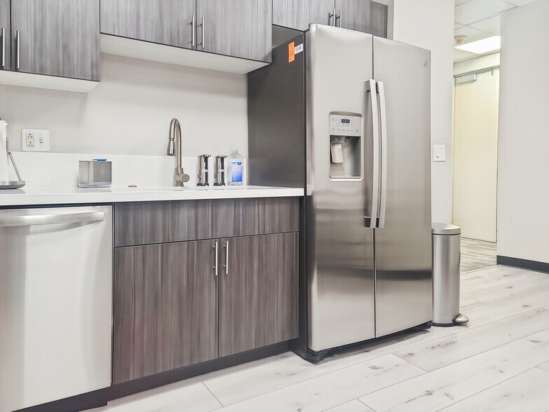 More Photos Of 1300 K St, Modesto Coworking Space