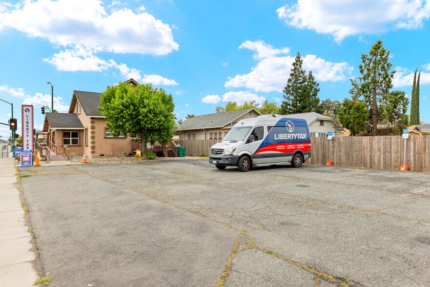 More Photos Of 1639 Highway 99, Gridley Office For Sale