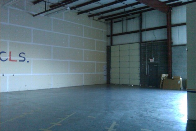 More Photos Of 226 Peterson Dr, Elizabethtown Warehouse For Lease
