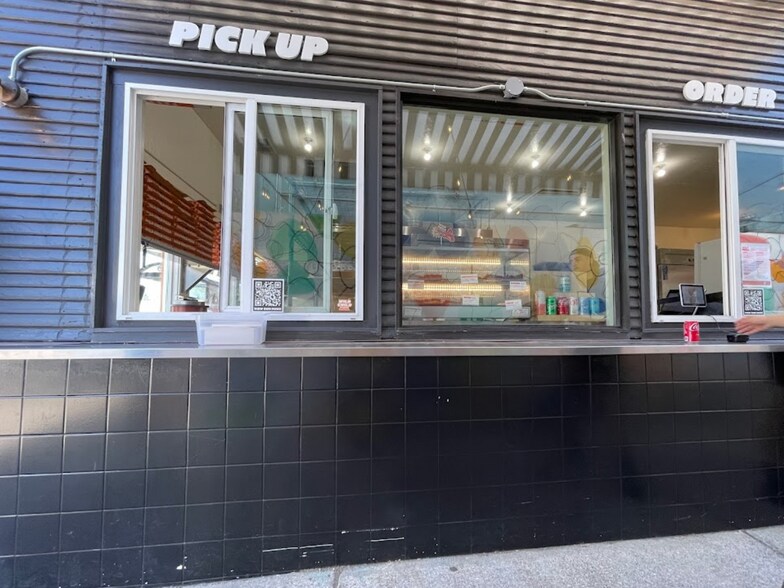 More Photos Of 2032-2038 NE Alberta St, Portland Freestanding For Sale
