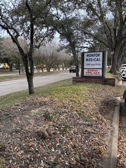 More Photos Of 12999 Jess Pirtle Blvd, Sugar Land Coworking Space