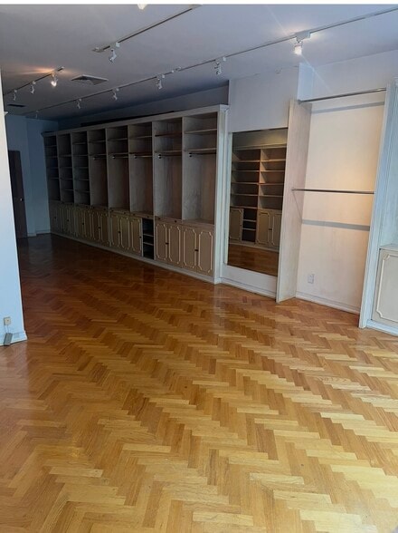 More Photos Of 437 Park Ave S, New York Storefront Retail Residential For Lease