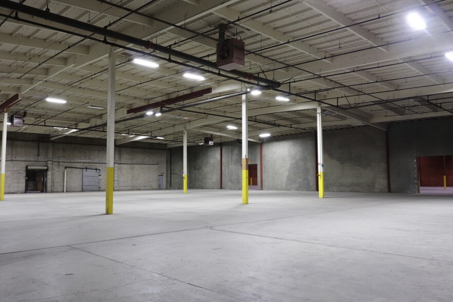 More Photos Of 1931 G St, Fresno Warehouse For Sale