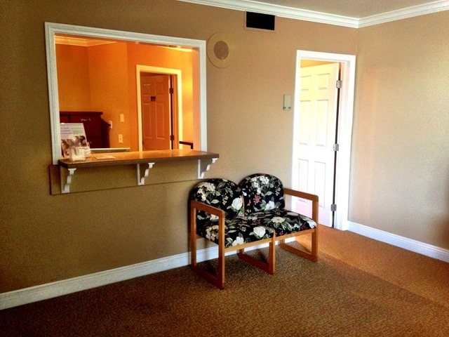 More Photos Of 550-558 E Wardlow Rd, Long Beach Medical For Sale
