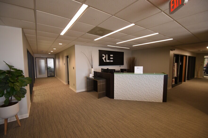 More Photos Of 901 13th Ave E, West Fargo Office For Sale