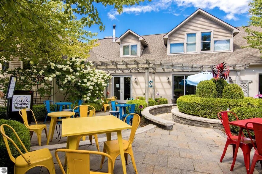 More Photos Of 104 W Main St, Lake Leelanau Restaurant For Sale