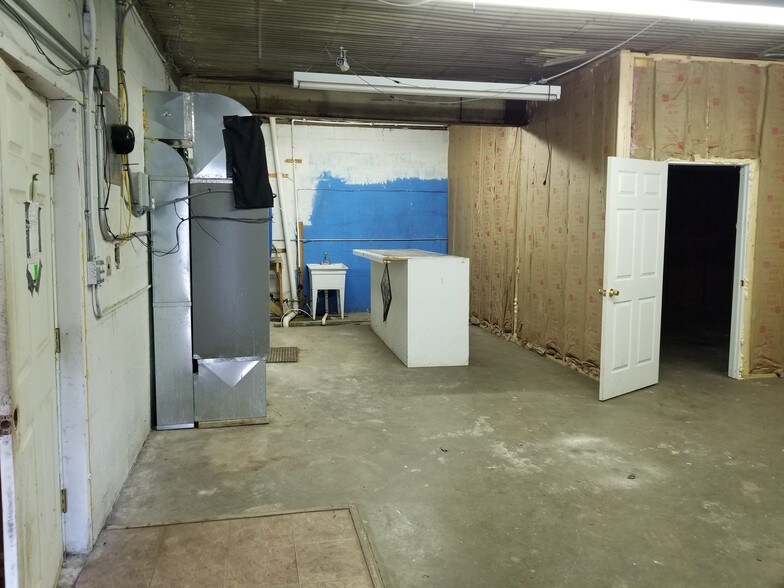 More Photos Of 1769-1781 Cadillac Ave, Ypsilanti Warehouse For Sale