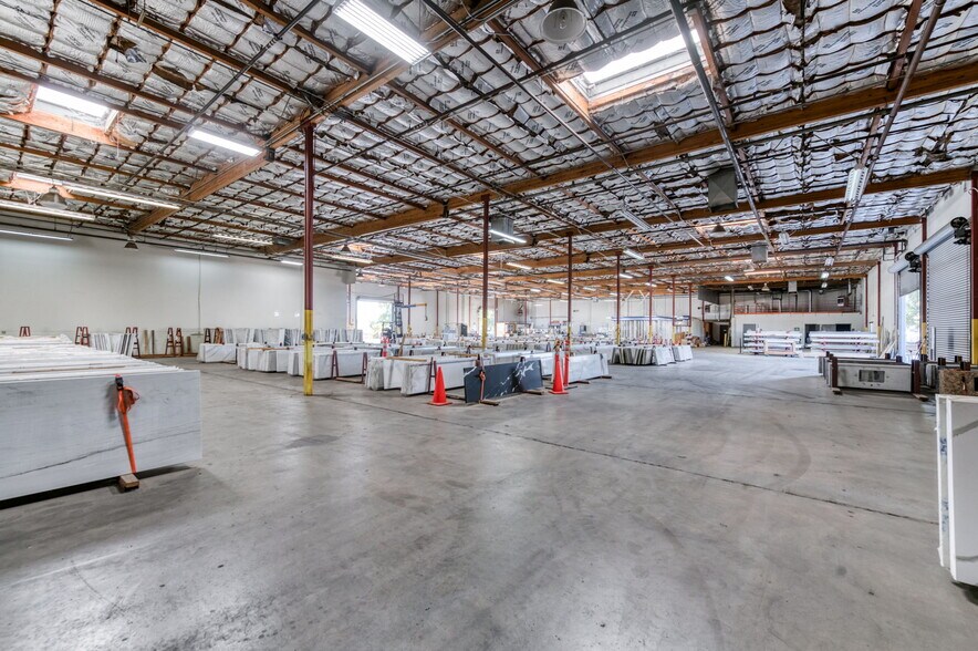 More Photos Of 5333 N Cornelia Ave, Fresno Warehouse For Sale