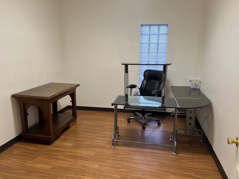 More Photos Of 2150 Greenbrier St, Charleston Office For Sale