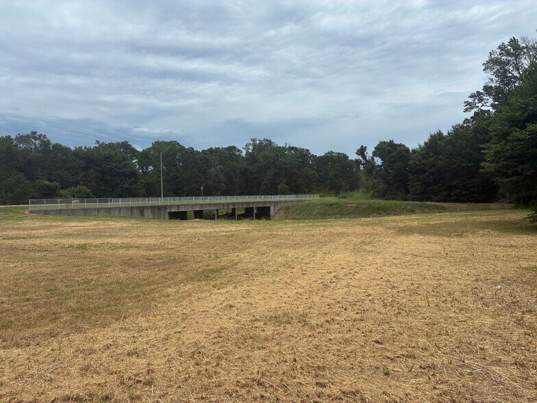 More Photos Of Beck Street & Silkwood Drive, Bryan Land For Sale