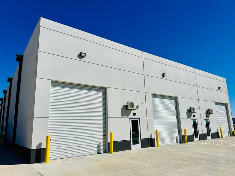 More Photos Of 20140-20250 Holzwarth Rd, Spring Distribution For Lease