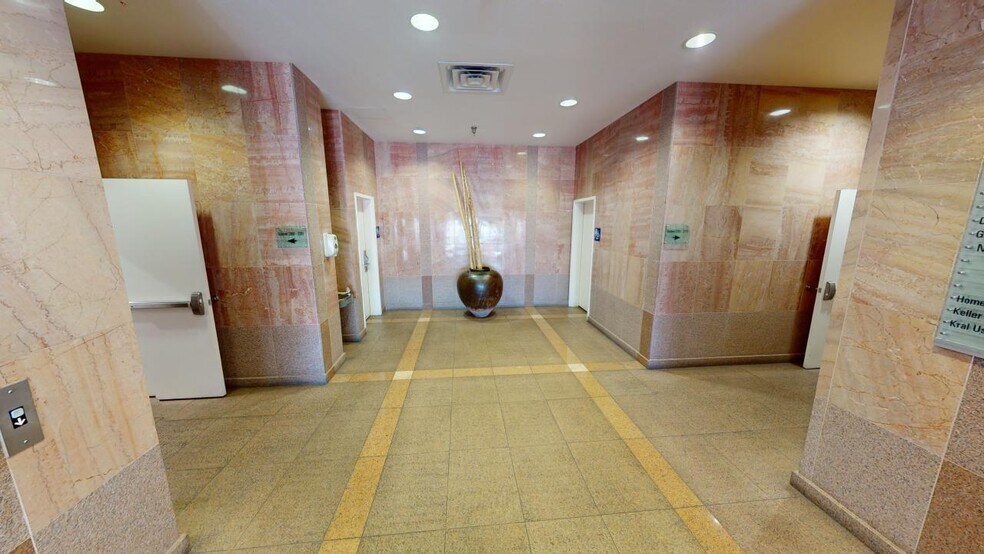 More Photos Of 9890 S Maryland Pky, Las Vegas Storefront Retail Office For Lease