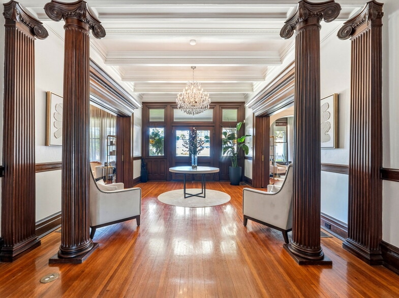 More Photos Of 341 S Plant Ave, Tampa Office Residential For Sale