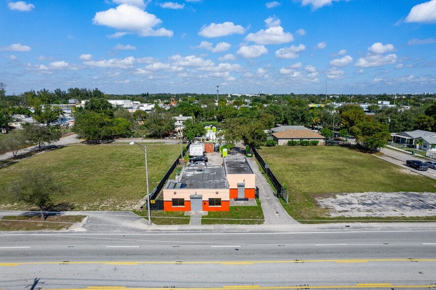 More Photos Of 1113 NW 79th St, Miami General Retail For Sale
