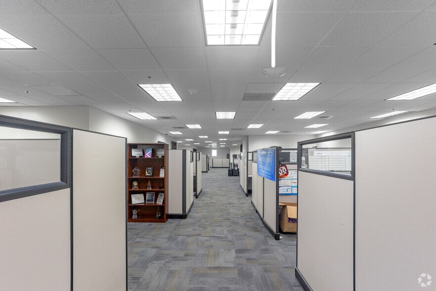 More Photos Of 2150 John Glenn Dr, Concord Telecom Hotel Data Hosting For Lease