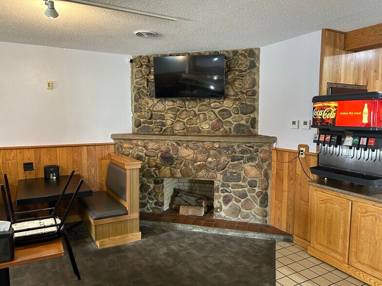 More Photos Of 105 SE 2 Hwy, Rugby Restaurant For Sale