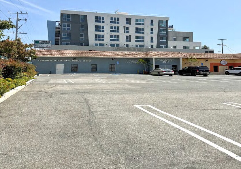More Photos Of 3015 S Crenshaw Blvd, Los Angeles Medical For Lease