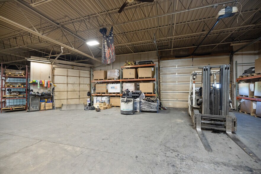 More Photos Of 12401 Washburn Ave S, Burnsville Light Manufacturing For Sale
