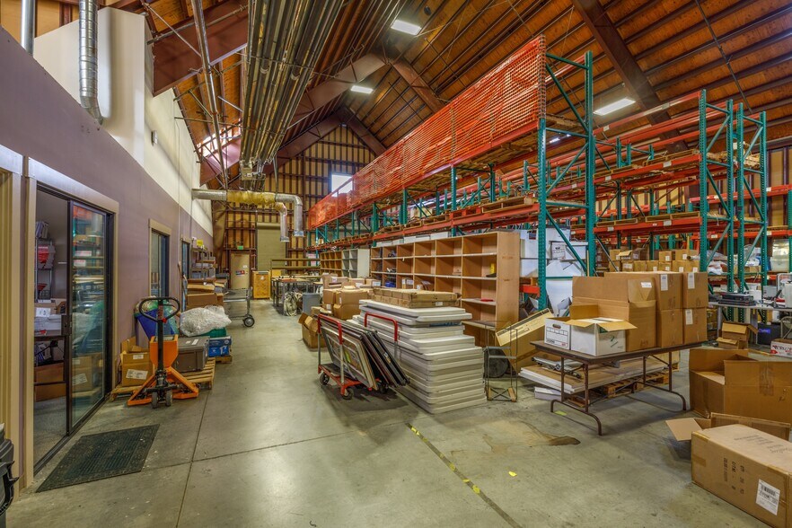 More Photos Of 1007 Gravenstein Hwy, Sebastopol Light Distribution For Lease