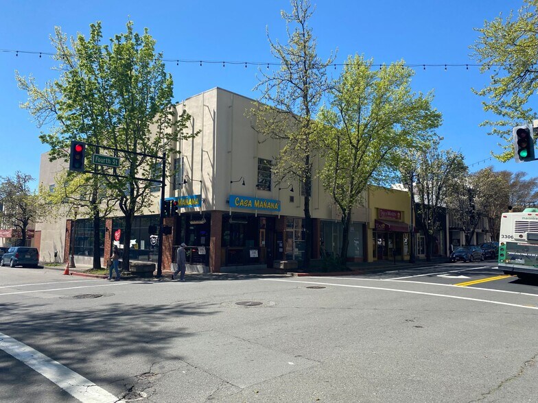 More Photos Of 901-907 4th St, San Rafael Restaurant For Sale