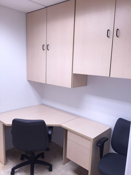 More Photos Of 2295 NW Corporate Blvd, Boca Raton Office Residential For Lease