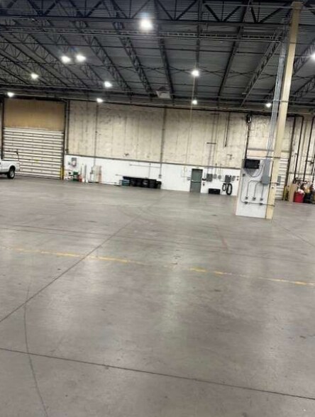 More Photos Of 10 NE Cascade Ave, Wenatchee Industrial For Lease