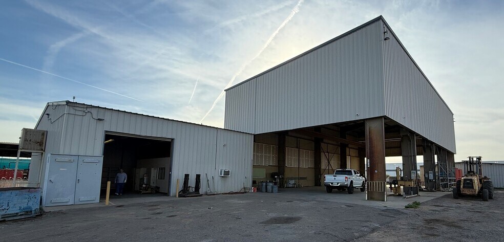 Primary Photo Of 5435 W Mohave St, Phoenix Contractor Storage Yard For Lease