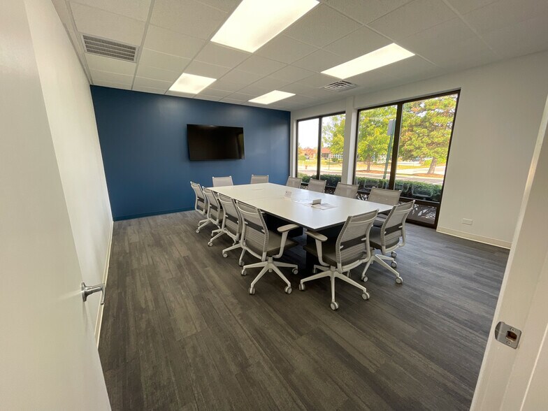 More Photos Of 1305 Remington Rd, Schaumburg Unknown For Lease