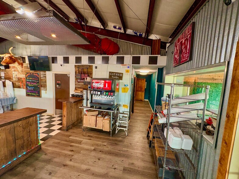 More Photos Of 6223 W Roundbunch Rd, Orange Restaurant For Sale