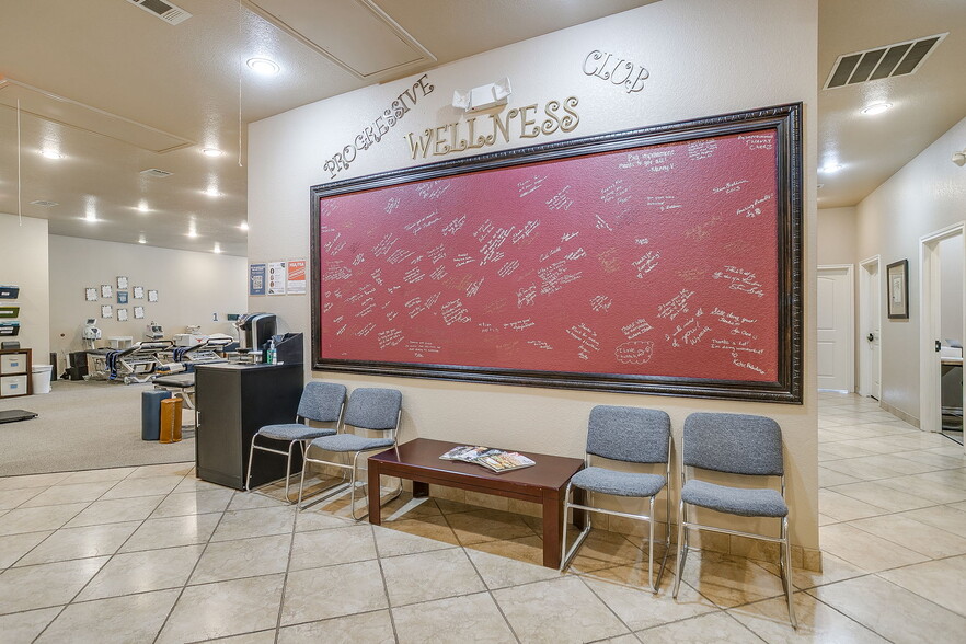 More Photos Of 1318 John Jones Dr, Burleson Office For Sale