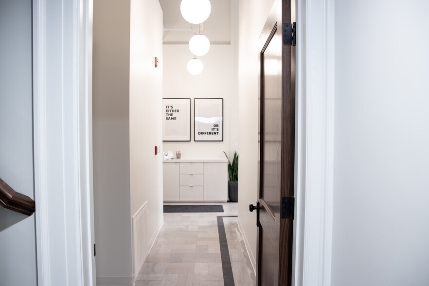 More Photos Of 201 S Broadway Ave, Albert Lea Loft Creative Space For Lease